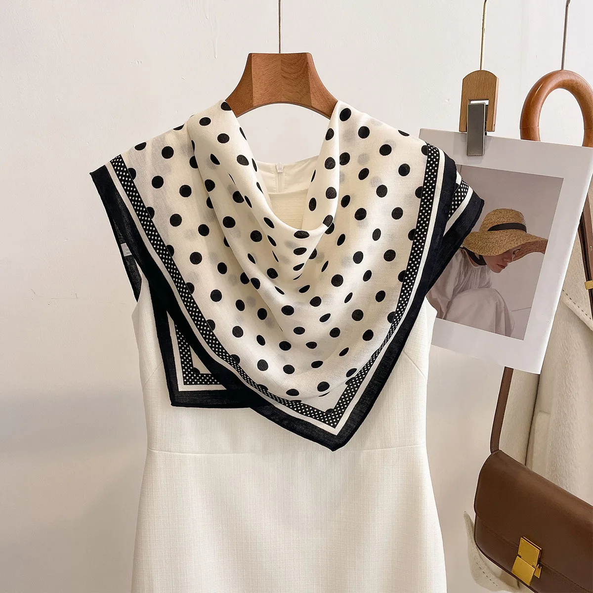 Luxury Polka Dot Printed Squar - Silk Neck Scarf บทวิจารณ์และราคา
