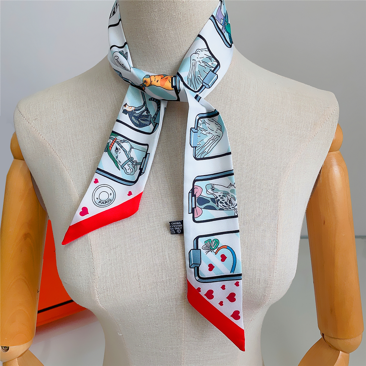 Brand Design Twill 100% Silk S - Silk Neck Scarf บทวิจารณ์และราคา