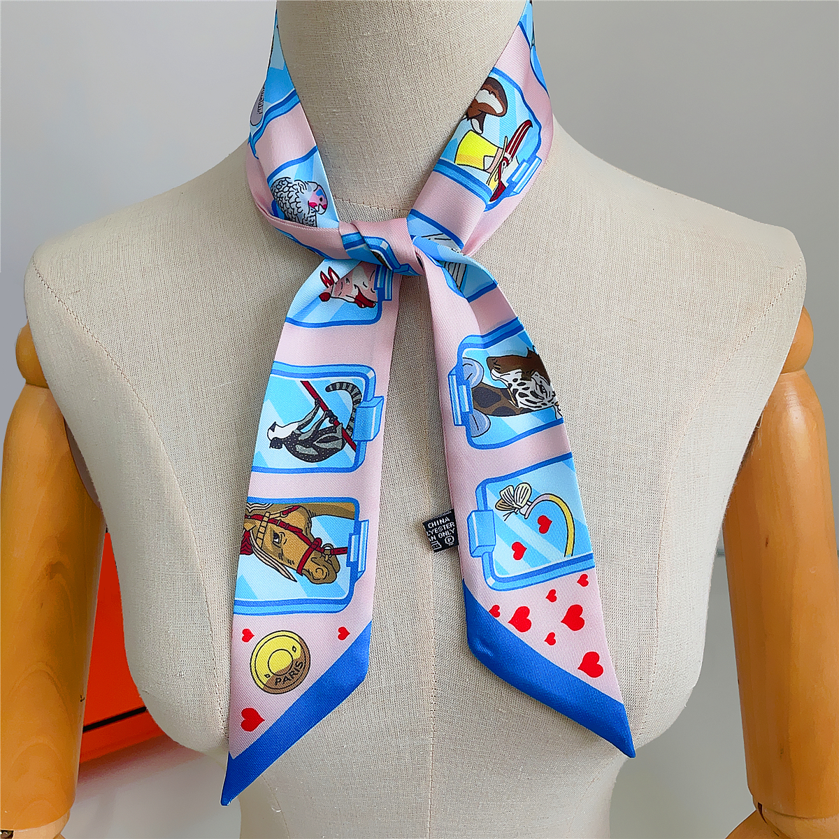 Brand Design Twill 100% Silk S - Silk Neck Scarf บทวิจารณ์และราคา