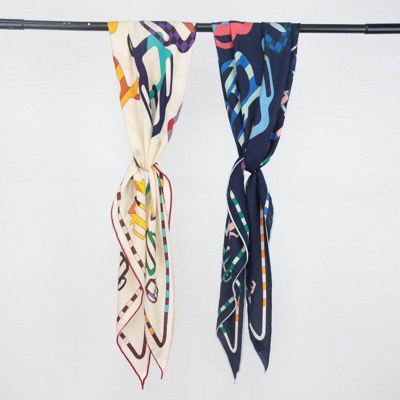 Silk Wool Scarf Large Triangle - Pashmina Wrap Large บทวิจารณ์และราคา