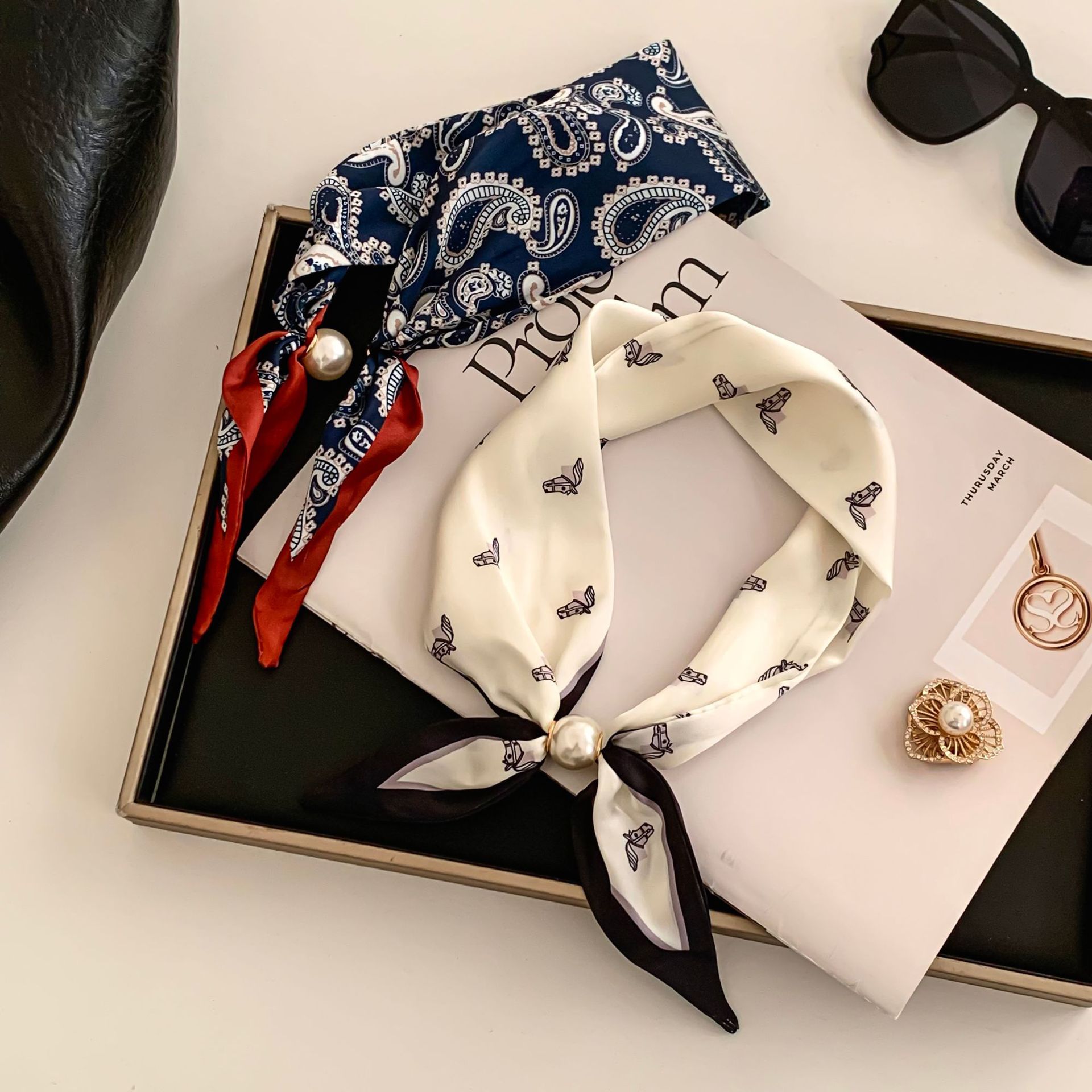 Cashew Flower Silk Scarf Effor - Silk Neck Scarf บทวิจารณ์และราคา