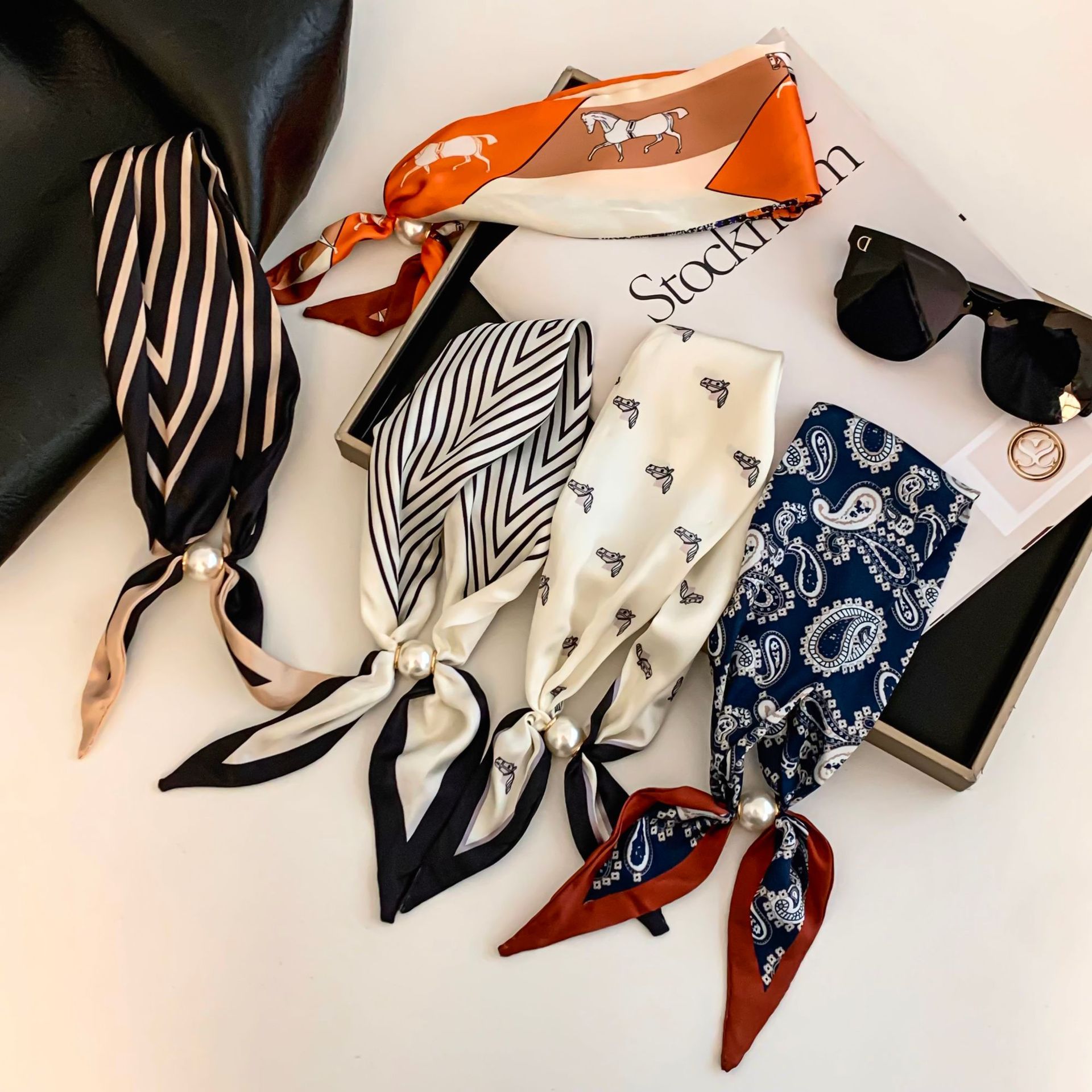 Cashew Flower Silk Scarf Effor - Silk Neck Scarf บทวิจารณ์และราคา