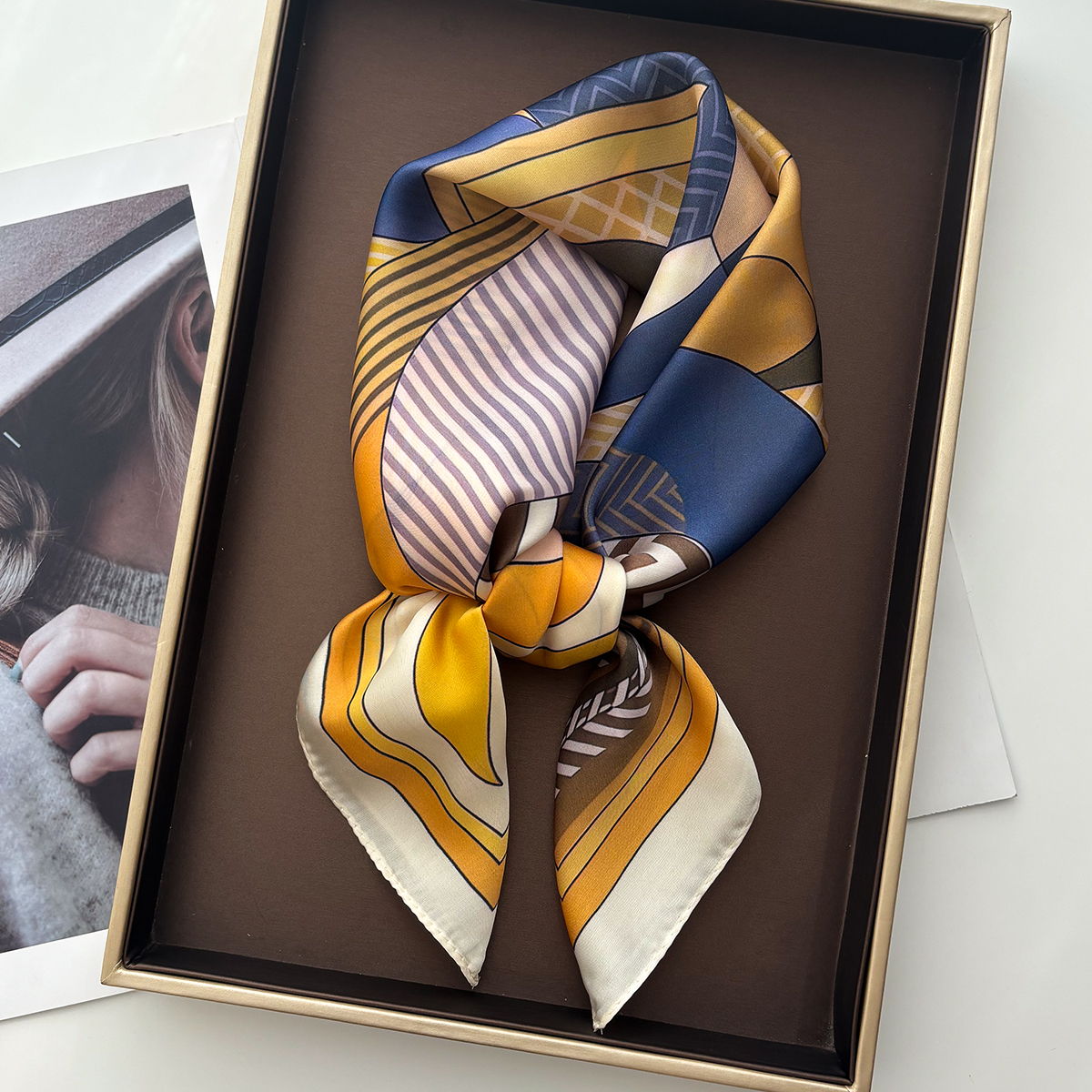 Luxury Square Scarf For Women  - Silk Neck Scarf บทวิจารณ์และราคา