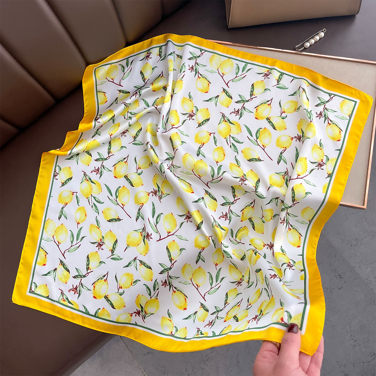 2025 New Yellow Lemon Print Sq - Silk Neck Scarf บทวิจารณ์และราคา