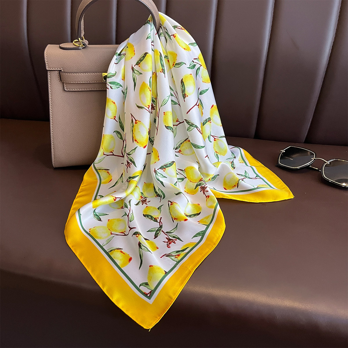 2025 New Yellow Lemon Print Sq - Silk Neck Scarf บทวิจารณ์และราคา
